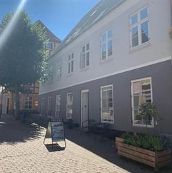 Nefertete, Frisør