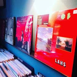 SORT KAFFE & VINYL