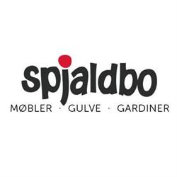 Spjaldbo Møbler, Tæpper OG Gardiner