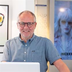 Brillestudiet Ved Peer Kradrup