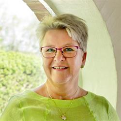 Lys-Healing v. Inge Marie Busk Nielsen