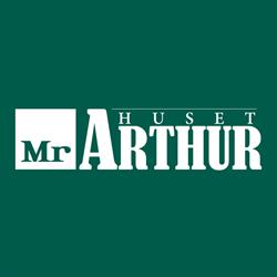Mr. Arthur Struer