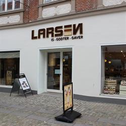 LARSEN - Struer