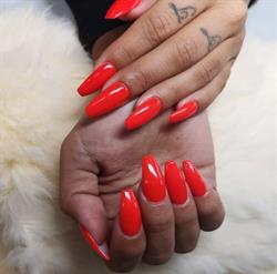 MODISH NAILS