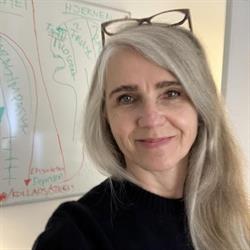 Psykoterapeut og Traumebehandler Marina Frost Andersen