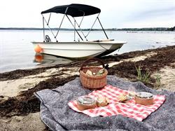 Bed and Boats