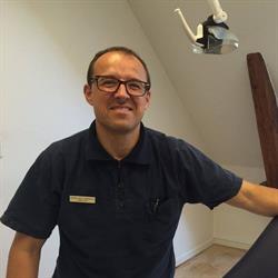 Tandlæge Jacob Valby Bøgeblad