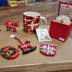 Happy Gifts and Souvenirs