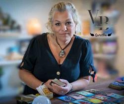 Din Clairvoyant Vikis Tarot
