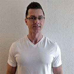 Kropsterapi ~ akupunktur ~ massage ~ WBFF pro Karsten Krygermeier