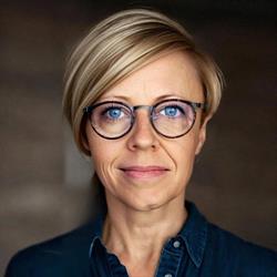 Lenette Bach. Krops- og Psykoterapeut