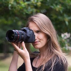 Julie Malmstrøm Media
