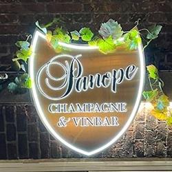 Panope Champagne og vinbar