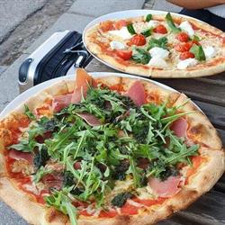Mums Pizza
