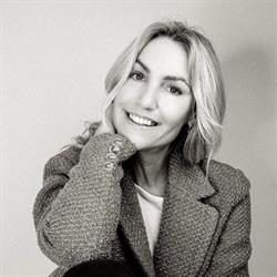 Henriette Lindhardt
