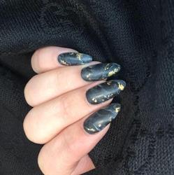 Nails By Amalie Brønserud