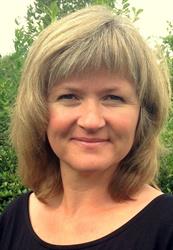 Anette Christensen, Familieterapi, Sandplay- og Hypnoterapi