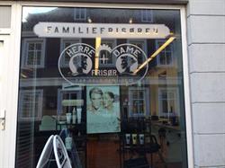 Familiefrisøren
