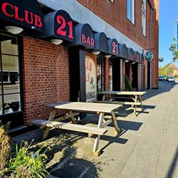 Club 21
