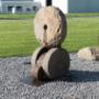 Skulptur af hjul lige ved KS Gruppens indgang